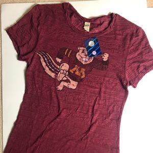 NWT Kavio University of Minnesota t-shirt